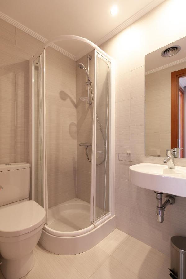 Uhc Las Palmas Apartment ซาลอว์ ภายนอก รูปภาพ