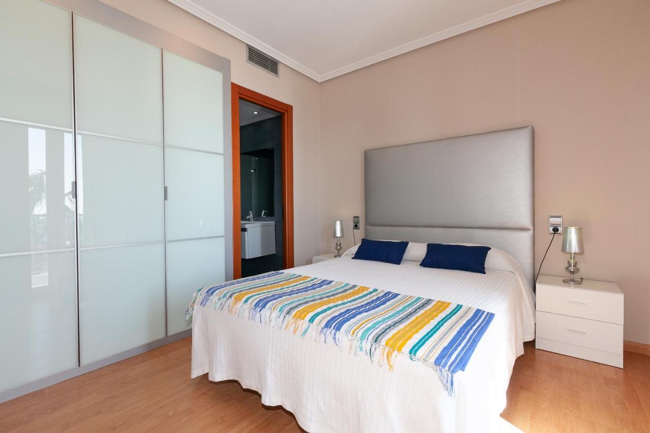 Uhc Las Palmas Apartment ซาลอว์ ภายนอก รูปภาพ